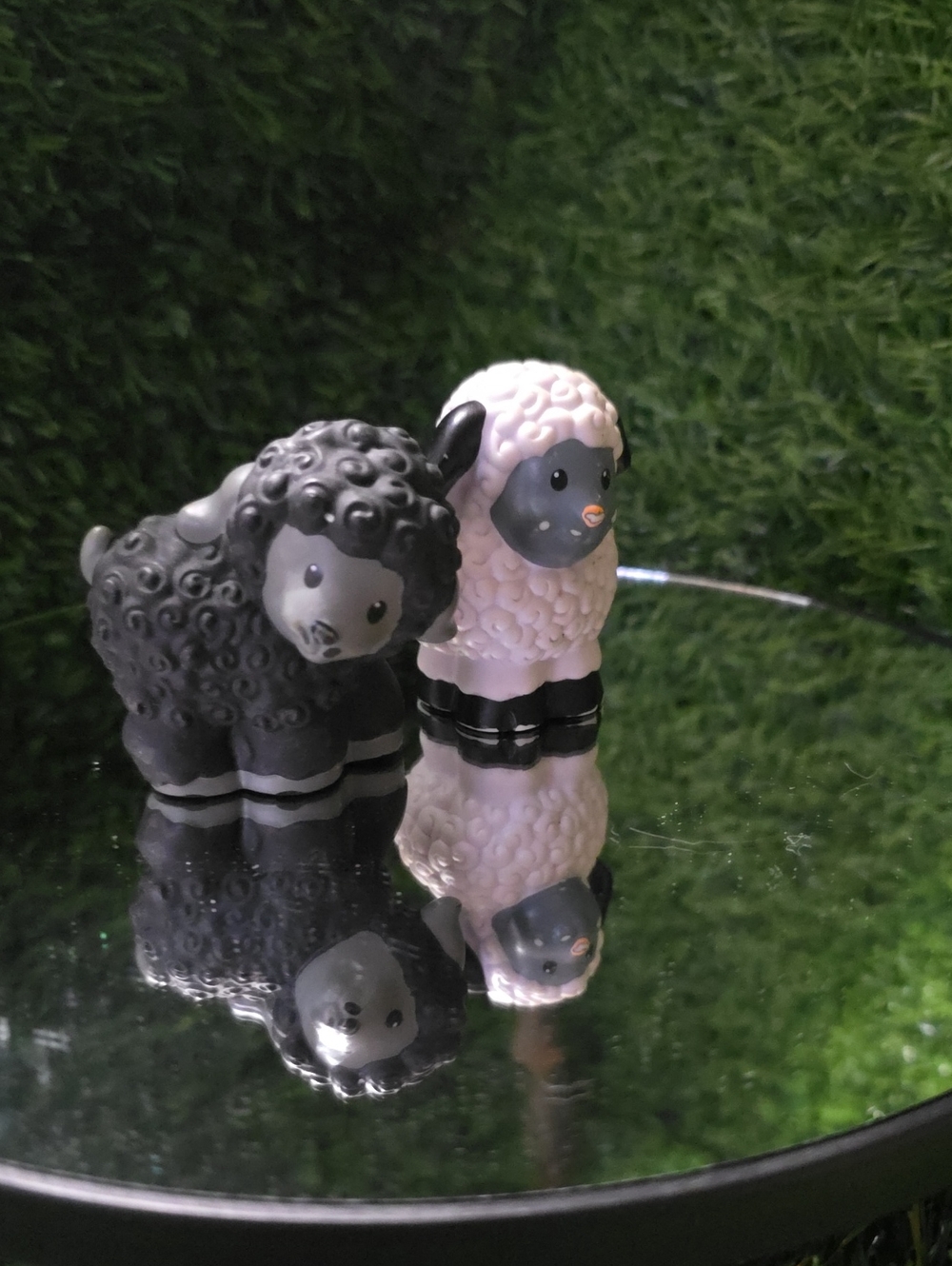 Fisher Price Little PEOPLE SHEEP BLACK & WHITE